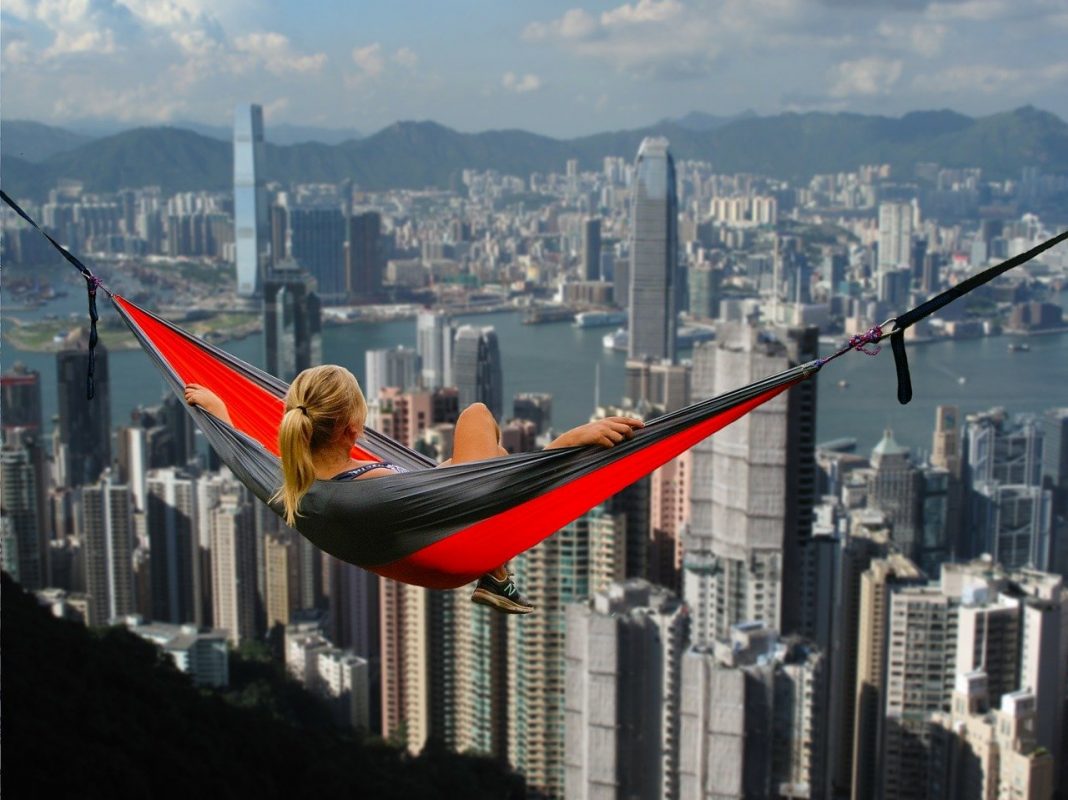 Warga Uni Eropa Tinggalkan Hong Kong Secara Massal Terkait Pembatasan Covid-19